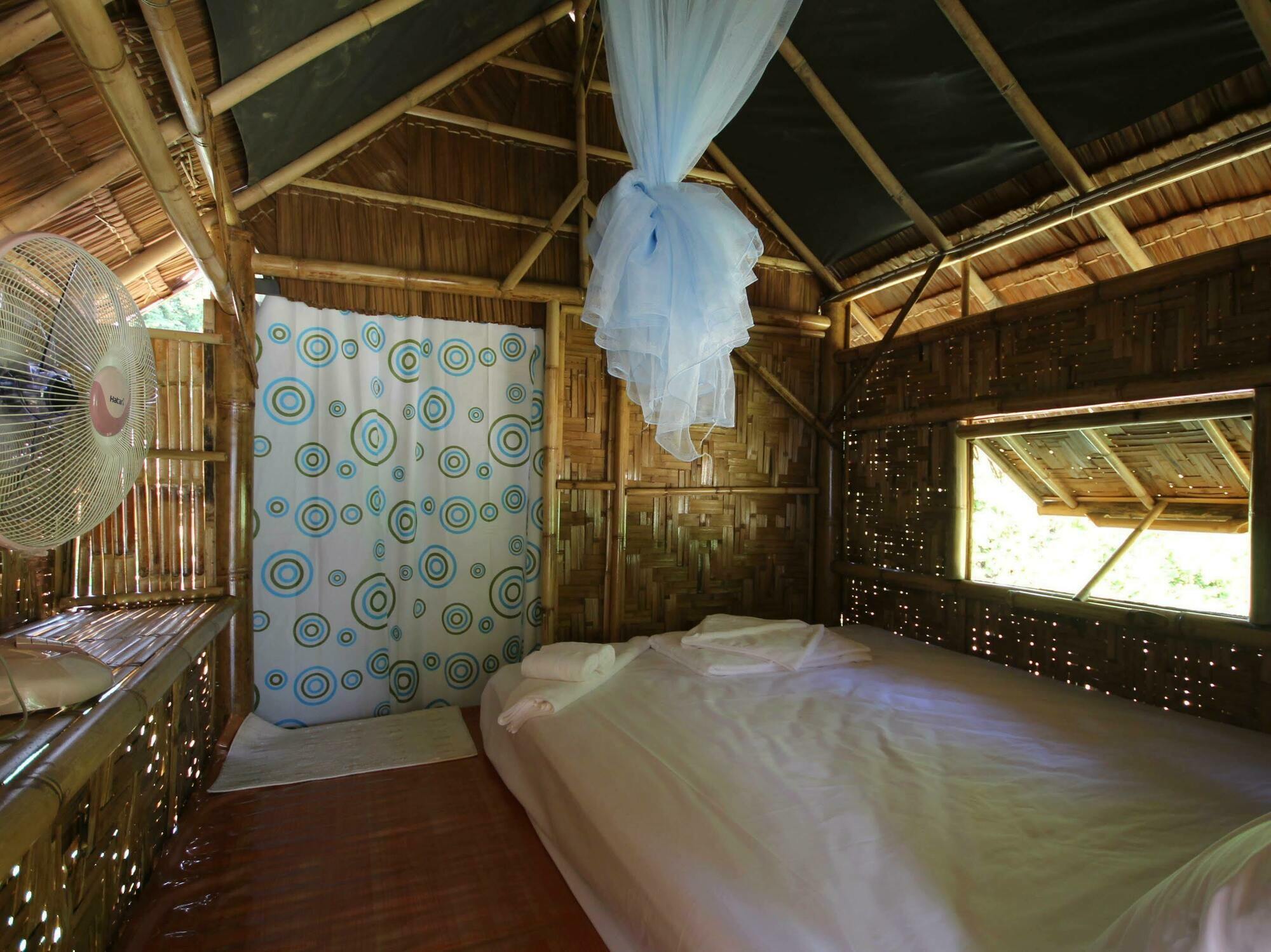 Phuhaya Bamboo Bungalows Ko Lanta المظهر الخارجي الصورة